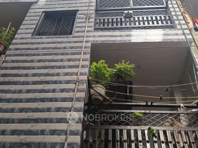 Flat for rent in West Delhi, Deri
