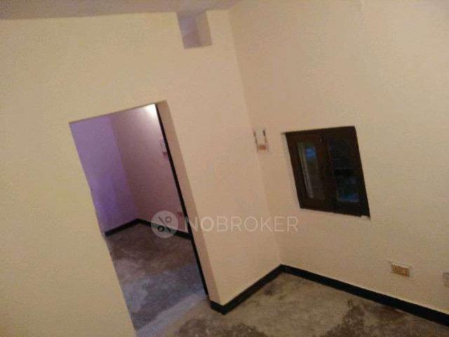 Flat for rent in North West Delhi, Deri
