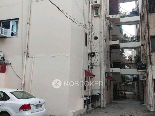 Flat for sale in South Delhi, Deri