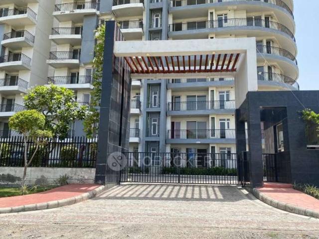 Flat for rent in Dankaur, Arunachal Pradesh