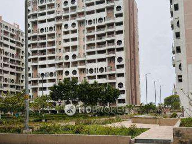 Flat for sale in North Delhi, Delhi