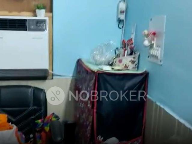 Flat for rent in South West Delhi, Deri