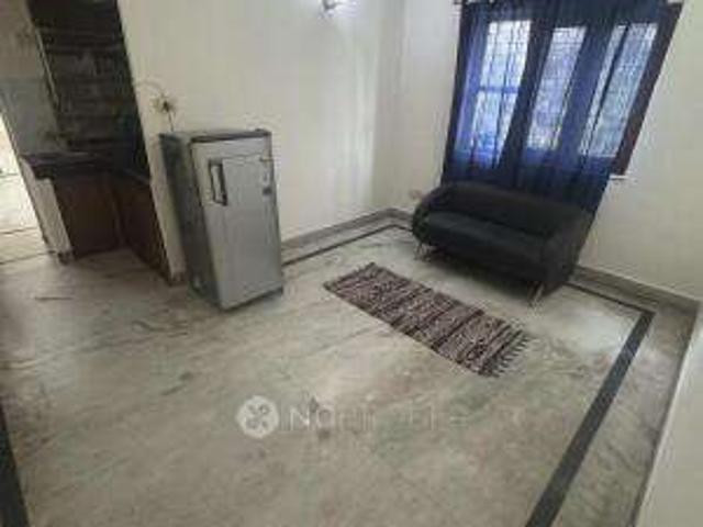Flat for rent in South Delhi, Deri