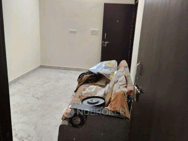 Flat for rent in South Delhi, Deri