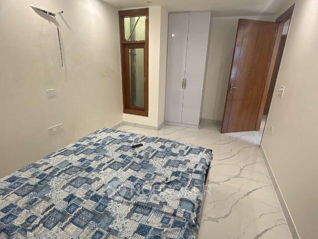 Flat for rent in South Delhi, Deri