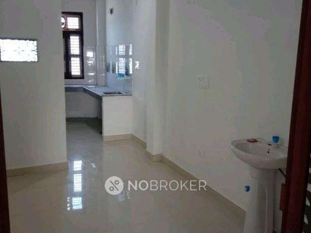 Flat for rent in South West Delhi, Deri