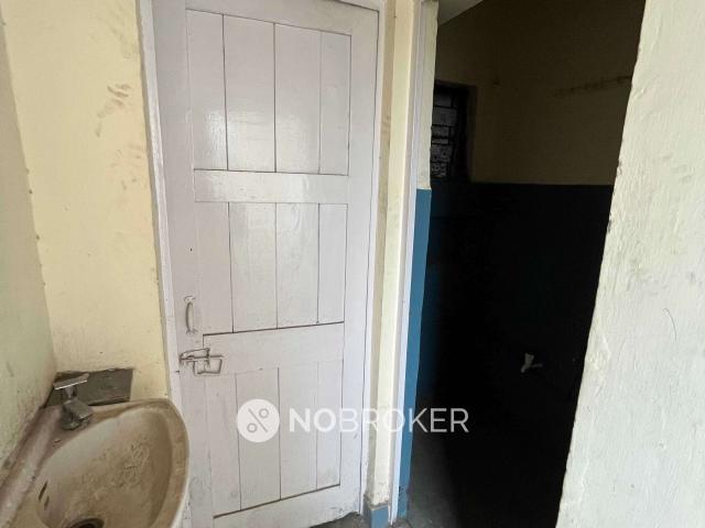 Flat for rent in North Delhi, Model Town