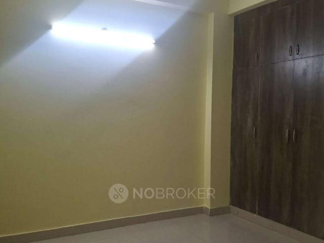 Flat for rent in South Delhi, Deri