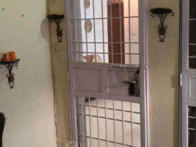 Flat for sale in Vasant Kunj, Delhi