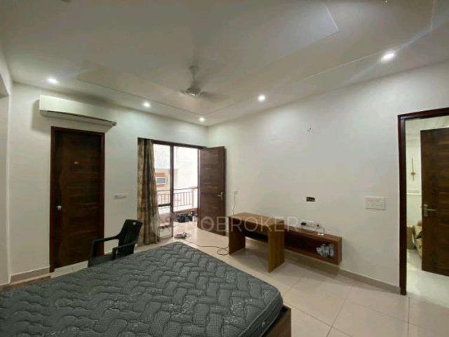 Flat for rent in Hariana