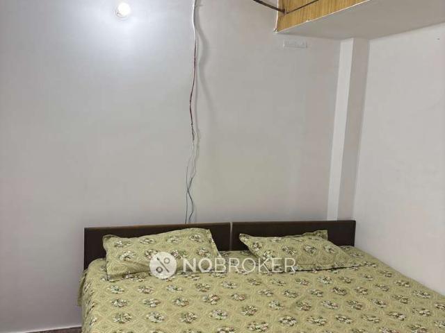 Flat for rent in South Delhi, Deri