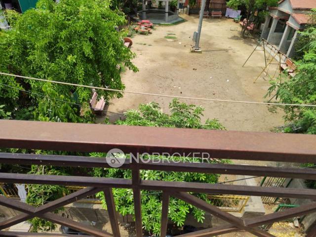 Flat for rent in West Delhi, Deri