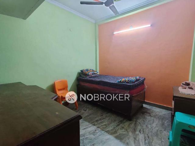 Flat for rent in East Delhi, Deri