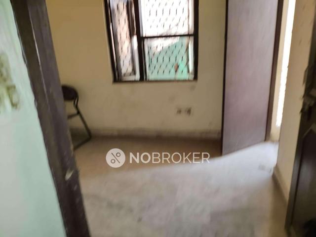Flat for rent in Shakarpur, Delhi