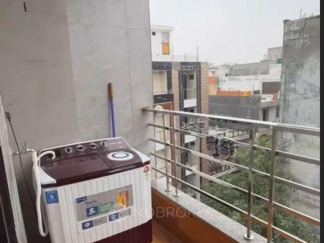 Flat for rent in West Delhi, Deri