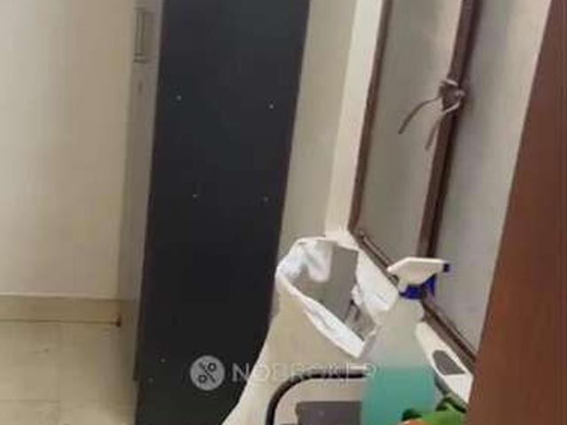 Flat for sale in West Delhi, Deri