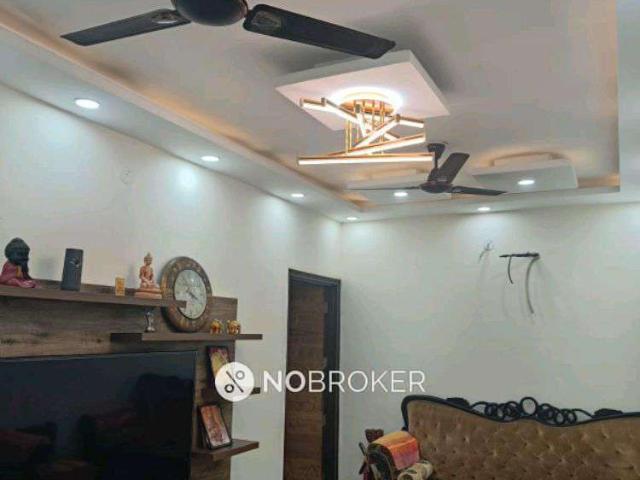 Flat for sale in North West Delhi, Deri