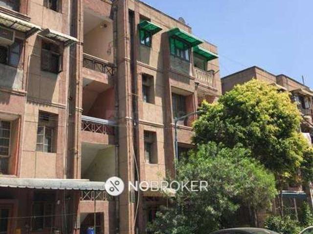 Flat for sale in Shalimar Bagh, Delhi