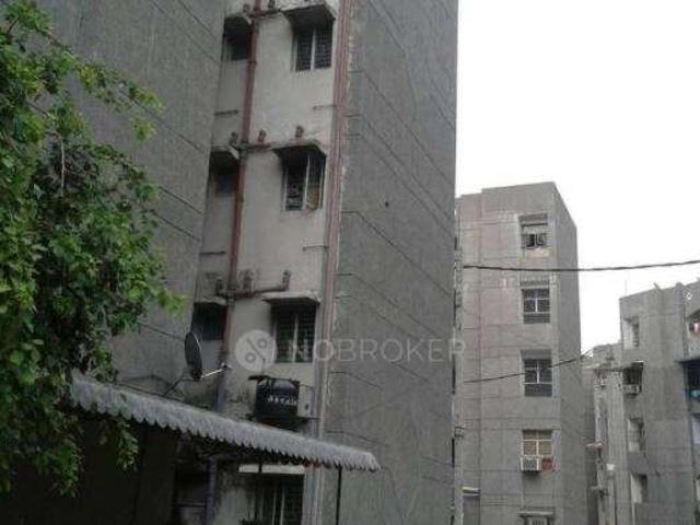 Flat for sale in North Delhi, Deri