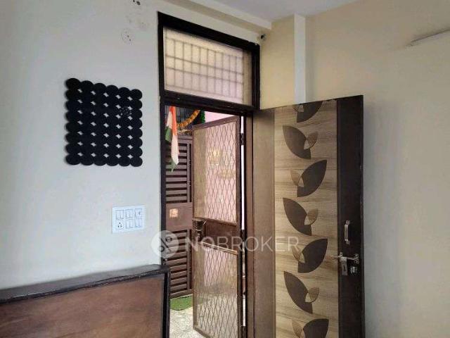 Flat for rent in East Delhi, Deri