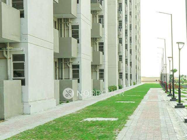 Flat for rent in Hariana