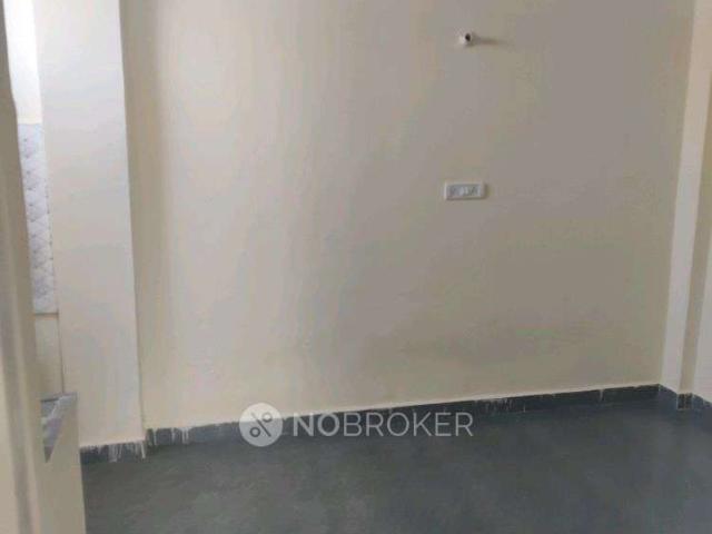 Flat for rent in East Delhi, Deri