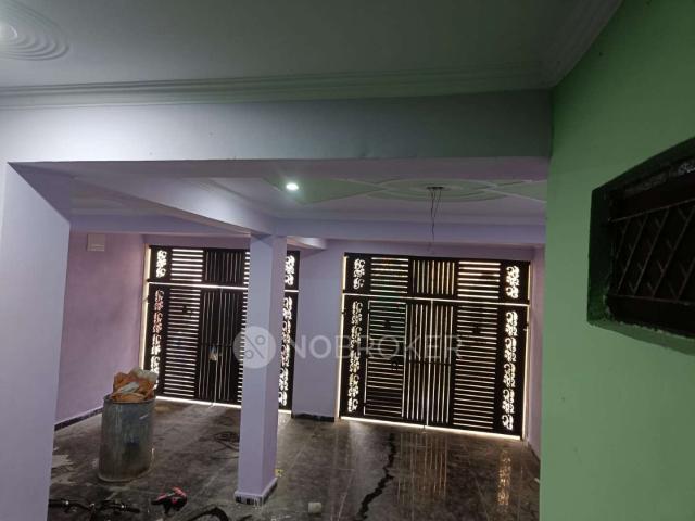 Flat for rent in West Delhi, Deri