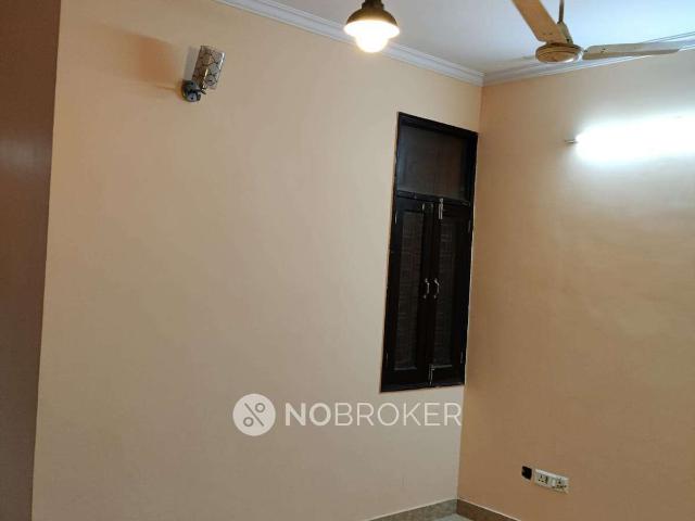Flat for rent in East Delhi, Deri