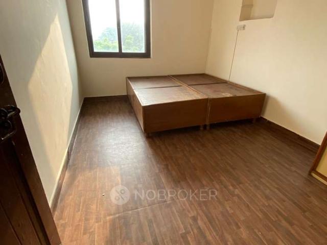 Flat for rent in East Delhi, Deri