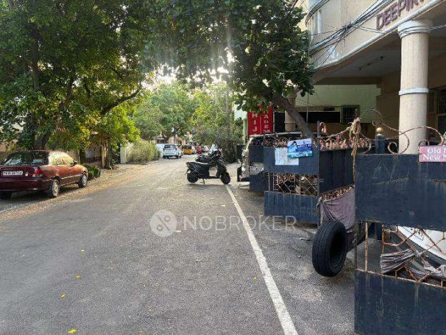 Flat for sale in Adyar, Tamil Nadu