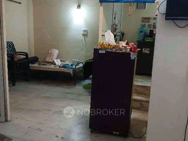 Flat for rent in Deri