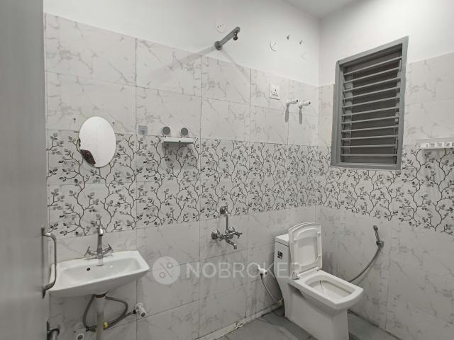 Flat for rent in Hariana
