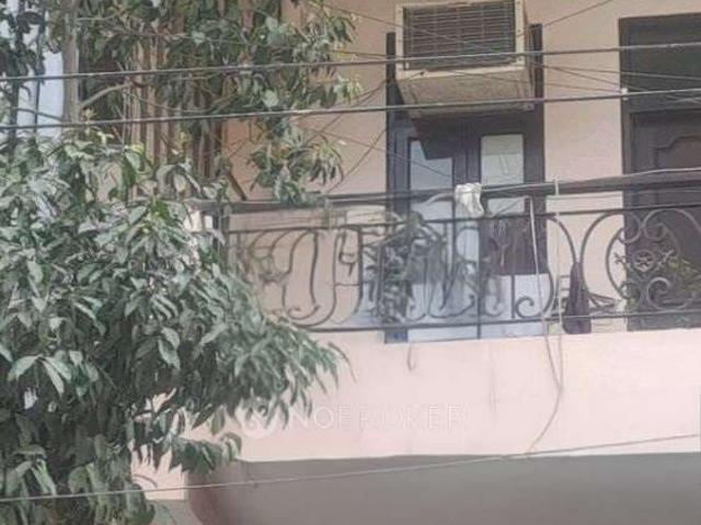 Flat for rent in South Delhi, Deri