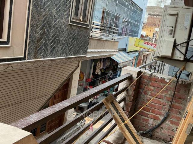 Flat for rent in Dankaur, Arunachal Pradesh