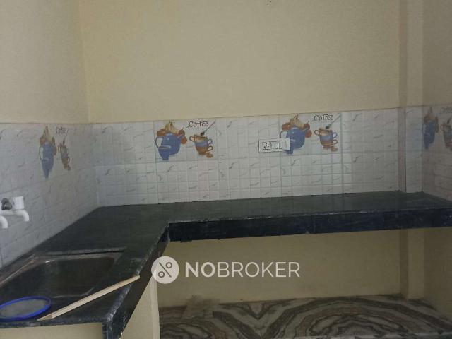 Flat for rent in West Delhi, Deri