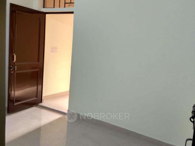 Flat for rent in West Delhi, Deri