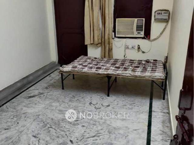 Flat for rent in Deri