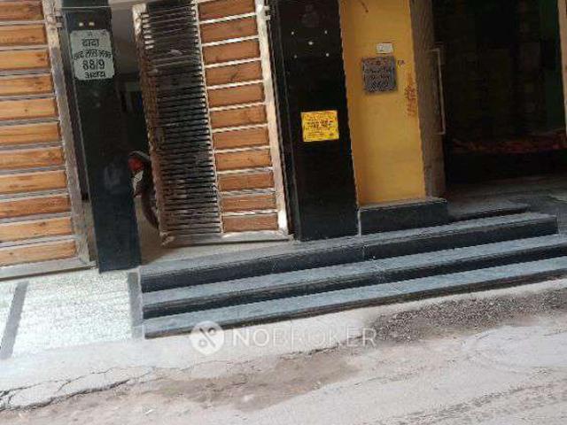 Flat for rent in South Delhi, Deri