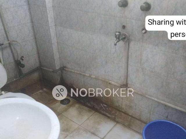 Flat for rent in North Delhi, Deri