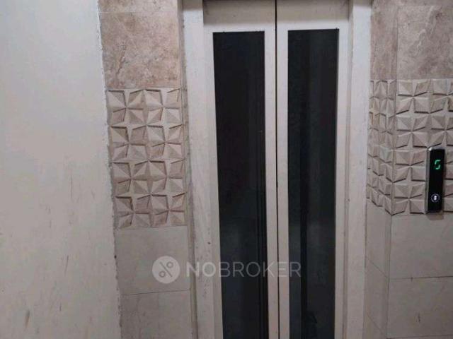 Flat for rent in South Delhi, Deri