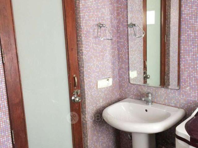 Flat for rent in Hariana