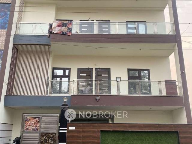 Flat for rent in Hariana