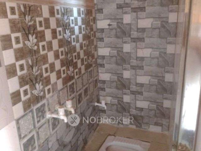 Flat for rent in North East Delhi, Deri