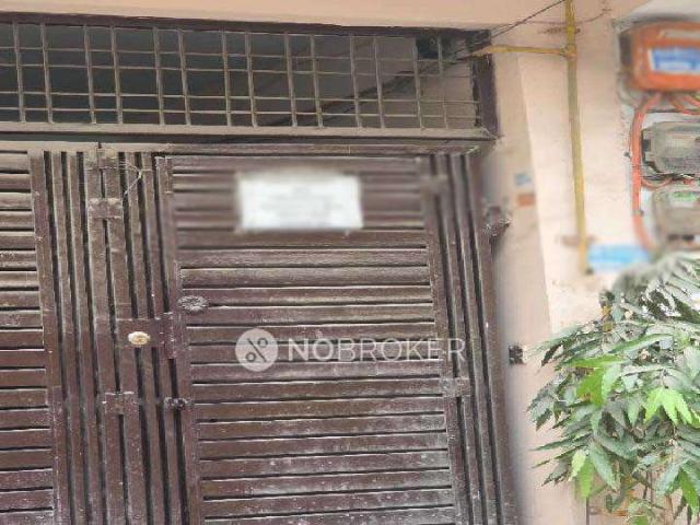 Flat for rent in South West Delhi, Deri
