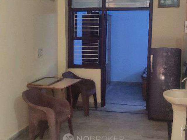 Flat for rent in South West Delhi, Deri