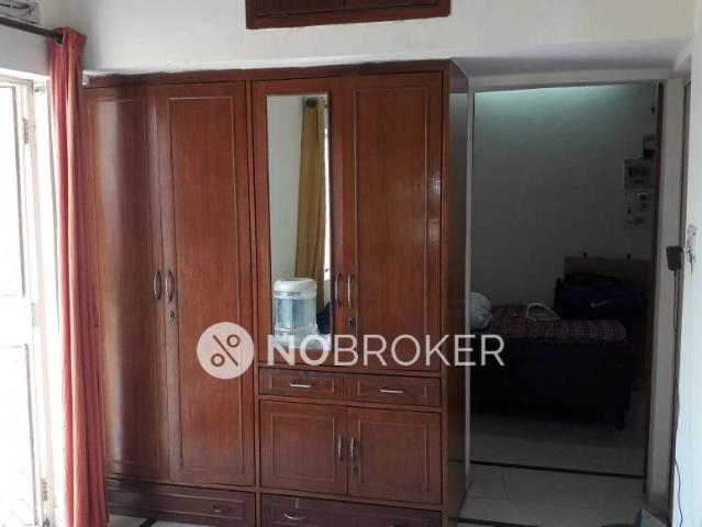 Flat for rent in Deri