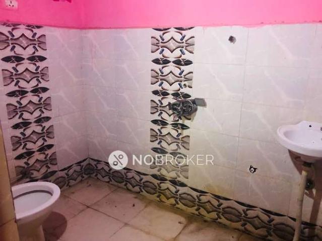 Flat for rent in South Delhi, Deri