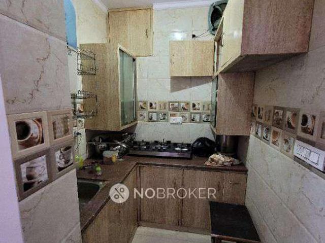 Flat for sale in North West Delhi, Deri