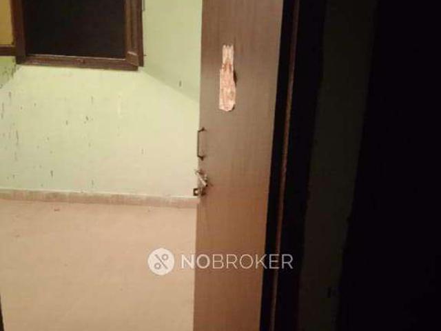 Flat for sale in North West Delhi, Deri