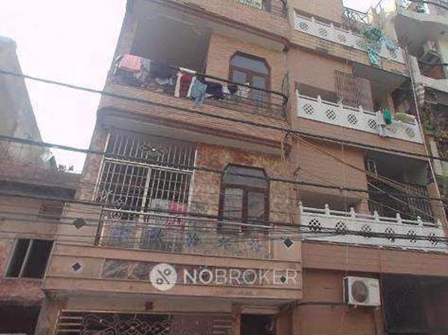 Flat for sale in West Delhi, Deri